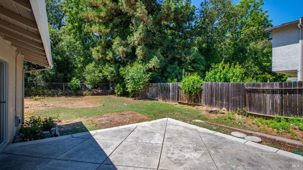 226 Alamo Drive Vacaville, CA 95688