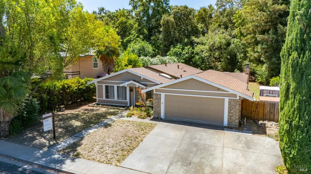 226 Alamo Drive Vacaville, CA 95688