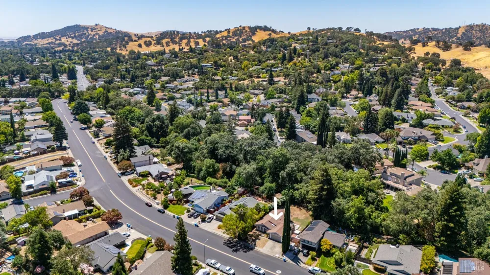 226 Alamo Drive Vacaville, CA 95688