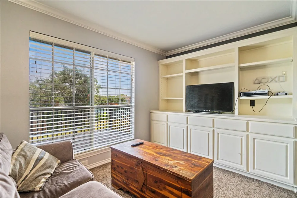7602 Dijon Lake Drive Corpus Christi, TX 78413
