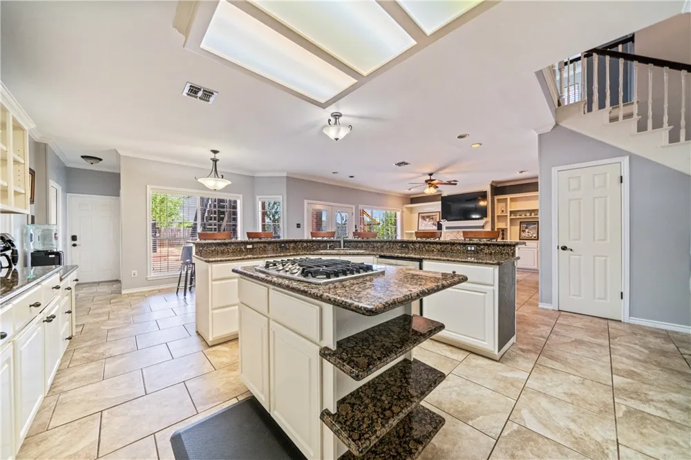 7602 Dijon Lake Drive Corpus Christi, TX 78413