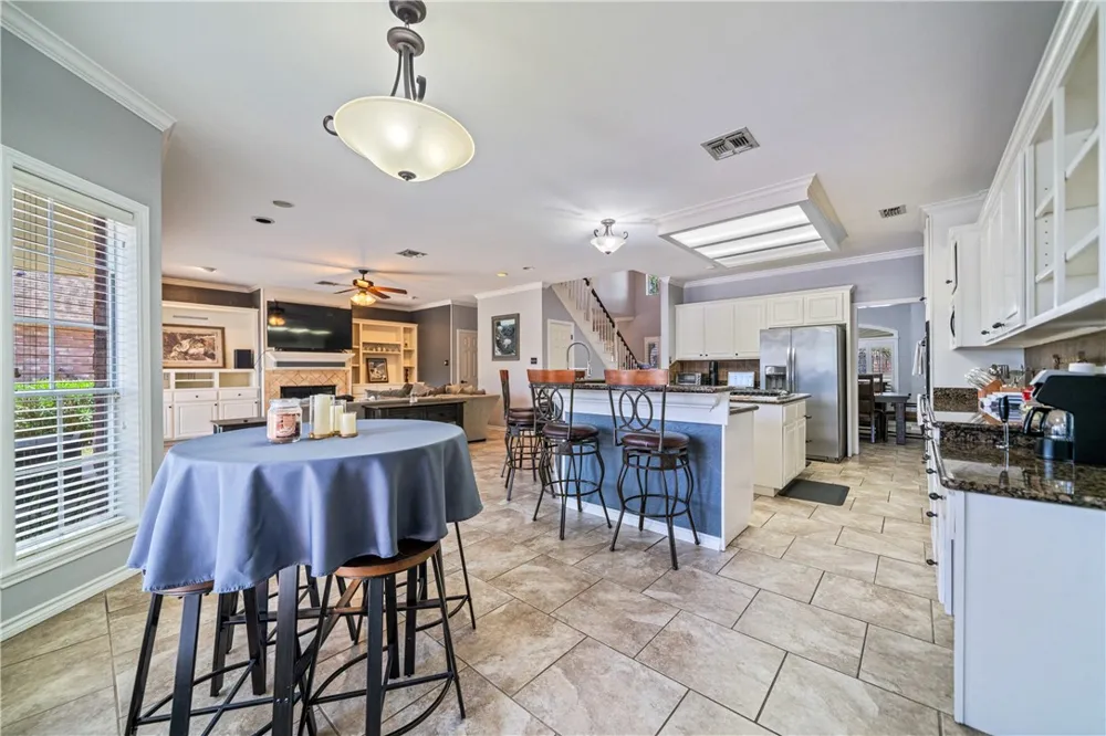 7602 Dijon Lake Drive Corpus Christi, TX 78413
