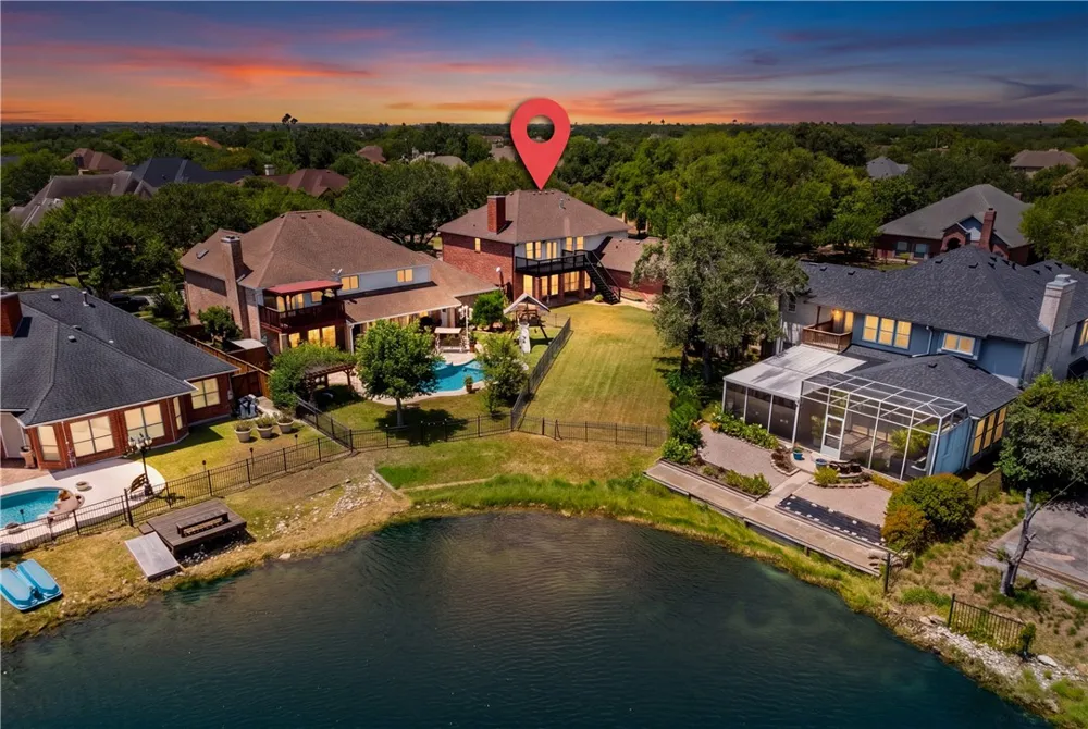 7602 Dijon Lake Drive Corpus Christi, TX 78413
