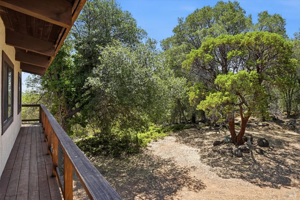 13420 Point Lakeview Road Lower Lake, CA 95457