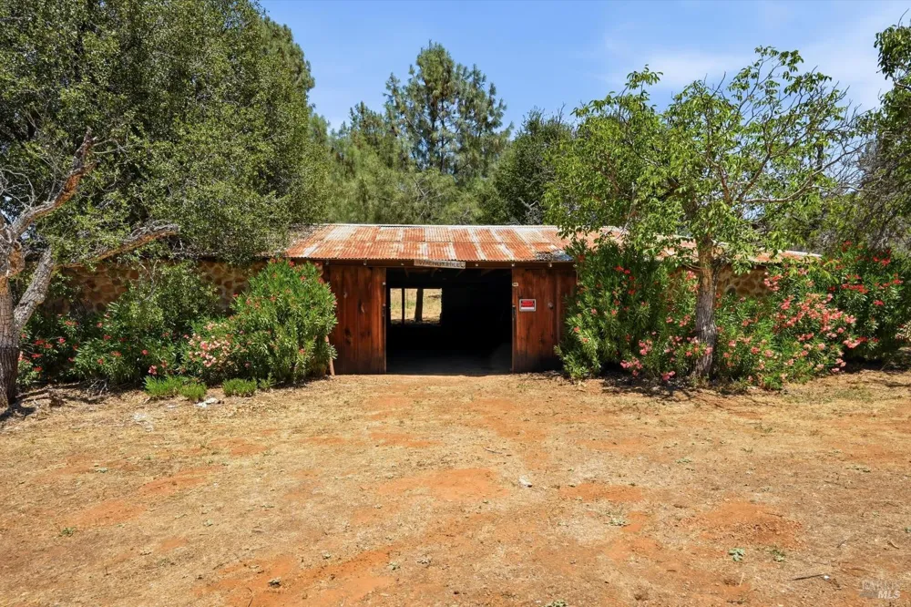 13420 Point Lakeview Road Lower Lake, CA 95457