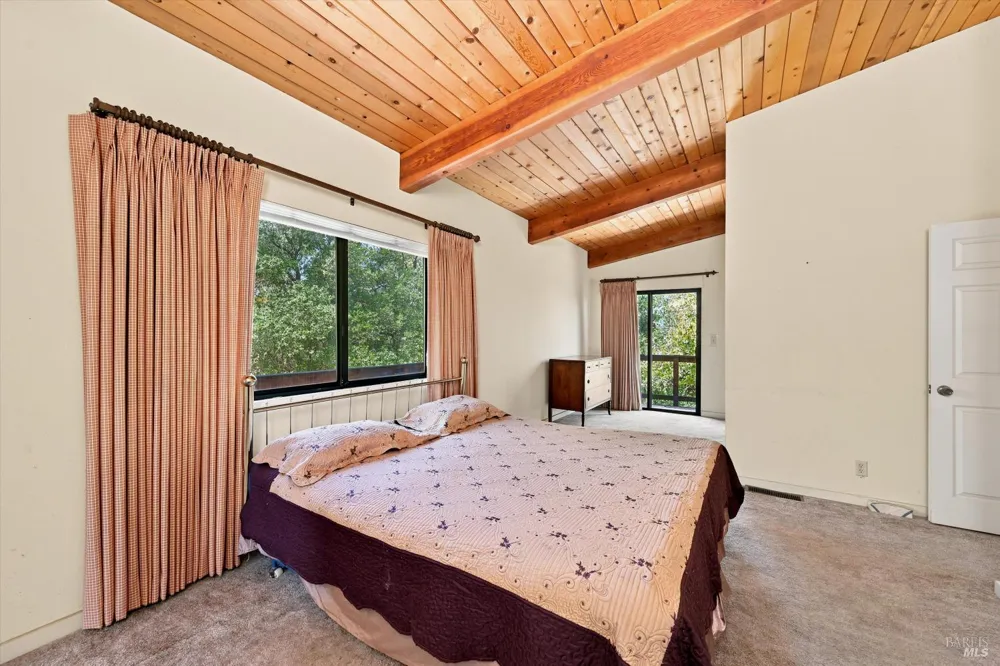 13420 Point Lakeview Road Lower Lake, CA 95457