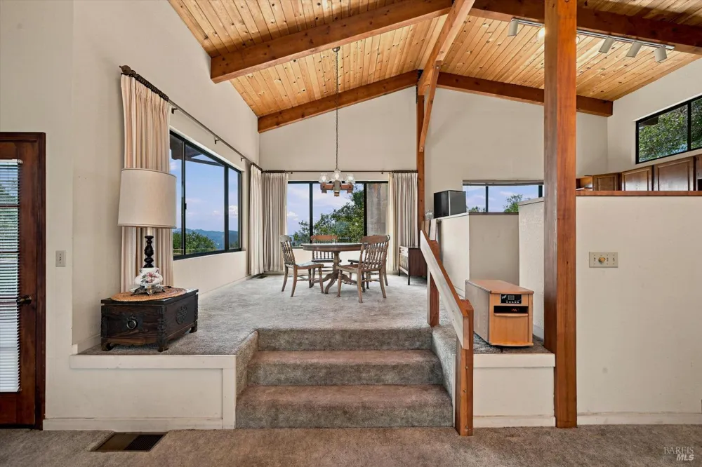 13420 Point Lakeview Road Lower Lake, CA 95457