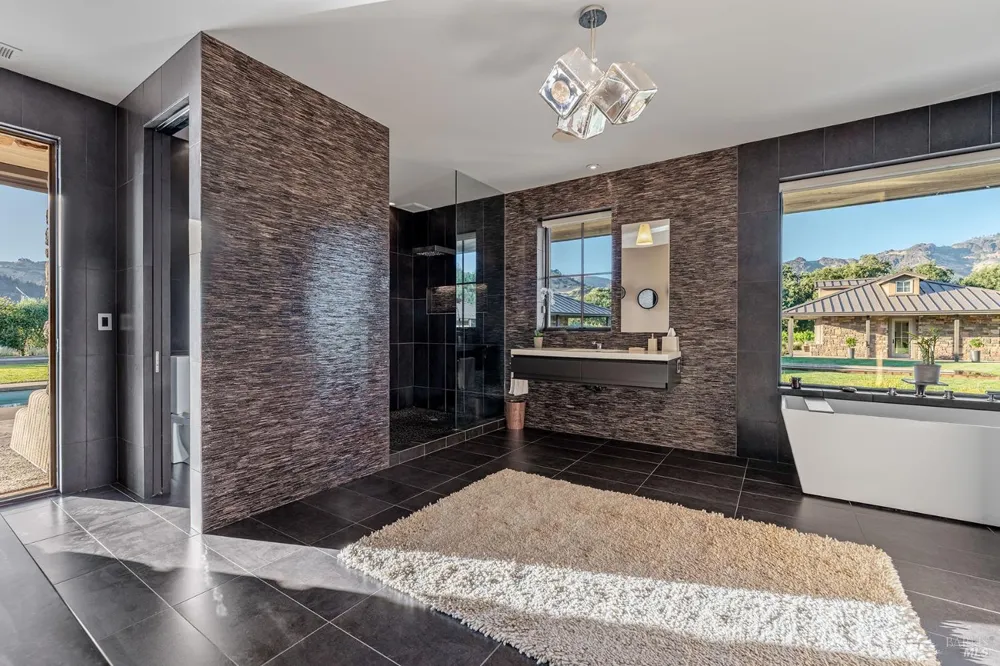 3196 Bennett Lane Calistoga, CA 94515