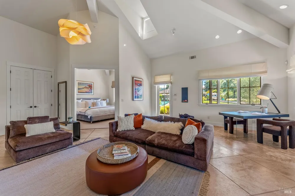 3196 Bennett Lane Calistoga, CA 94515