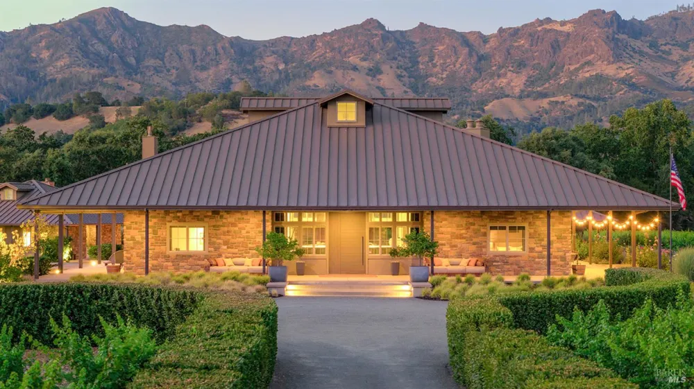 3196 Bennett Lane Calistoga, CA 94515