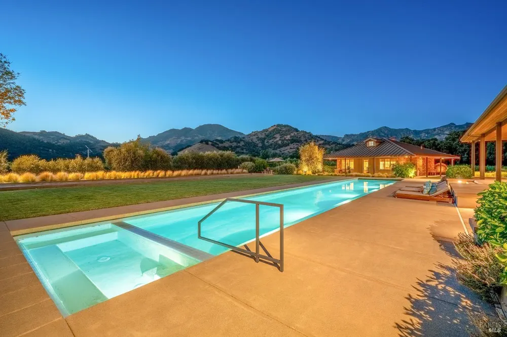 3196 Bennett Lane Calistoga, CA 94515