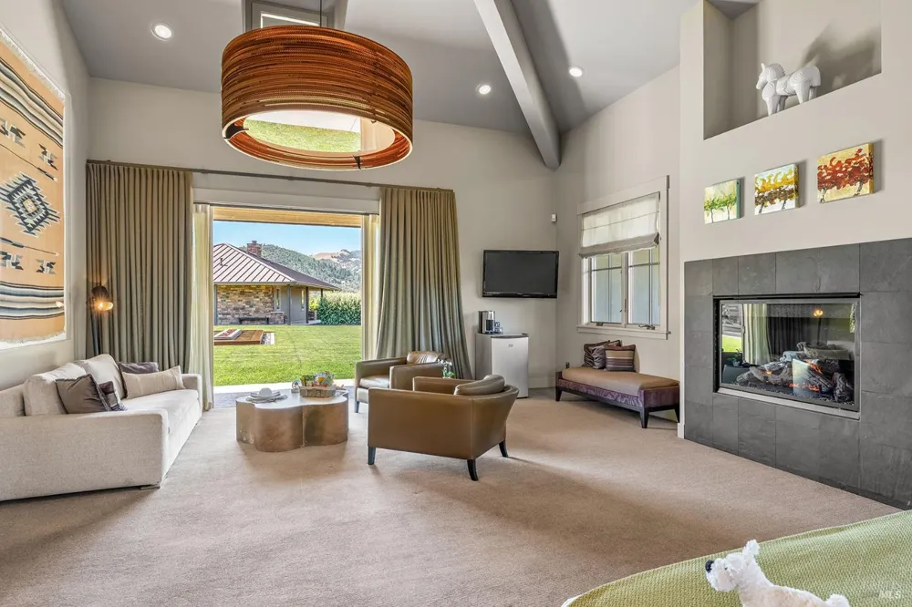 3196 Bennett Lane Calistoga, CA 94515