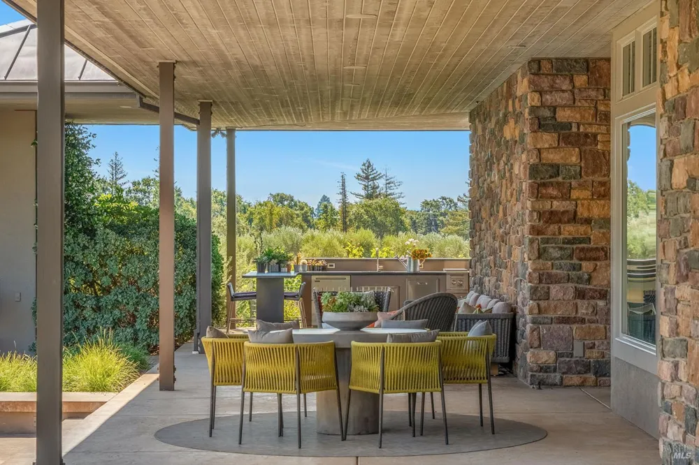 3196 Bennett Lane Calistoga, CA 94515