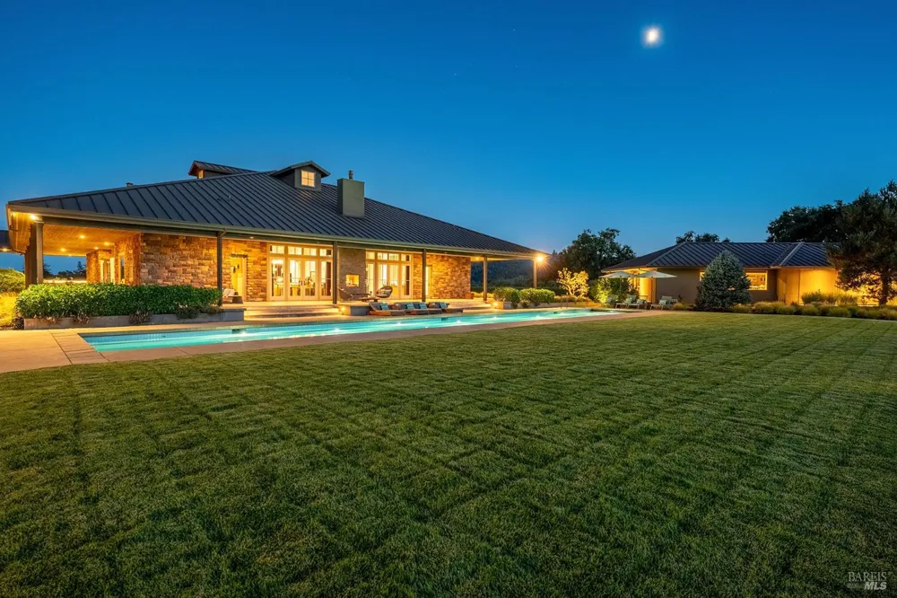 3196 Bennett Lane Calistoga, CA 94515
