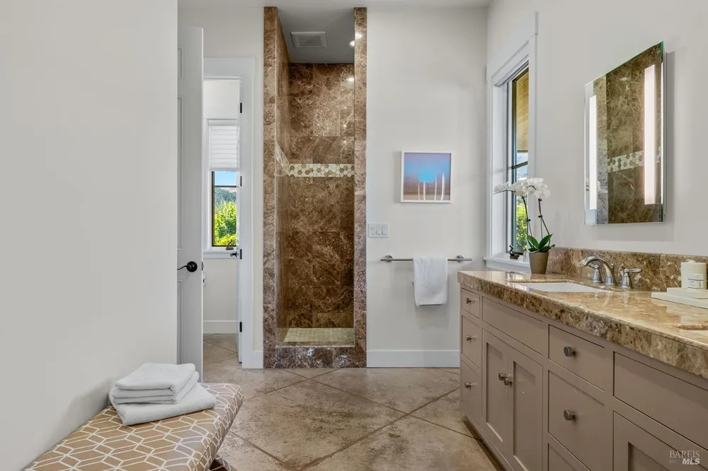 3196 Bennett Lane Calistoga, CA 94515