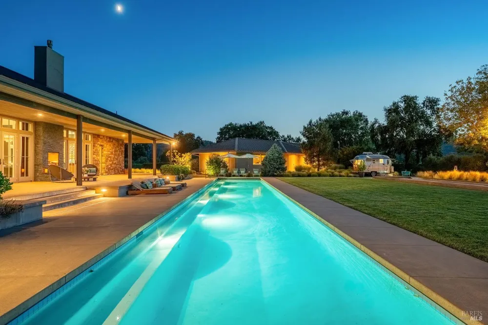 3196 Bennett Lane Calistoga, CA 94515