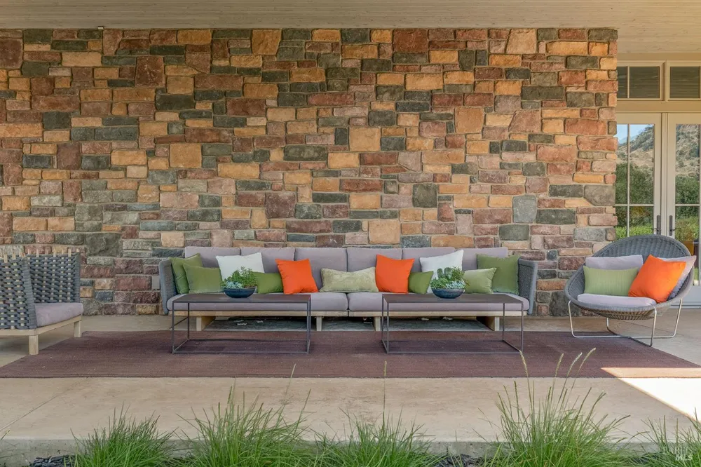 3196 Bennett Lane Calistoga, CA 94515