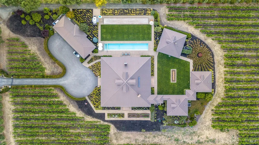 3196 Bennett Lane Calistoga, CA 94515