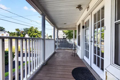 29 E Railroad Avenue E