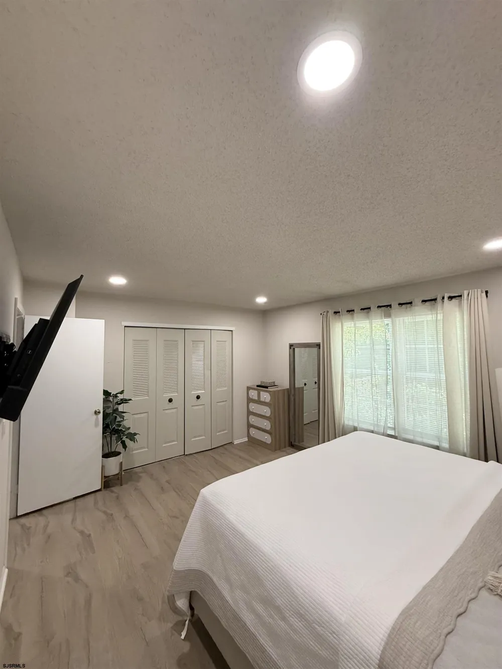 17 Mohave Dr Galloway Township, NJ 08205