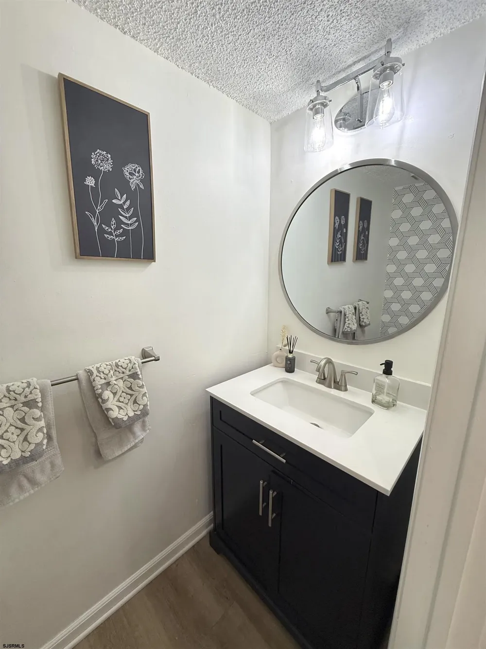 17 Mohave Dr Galloway Township, NJ 08205