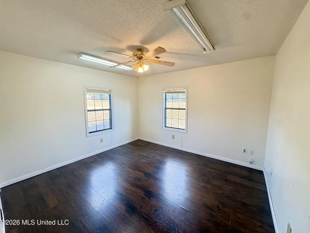 830 Lakeview Drive Grenada, MS 38901