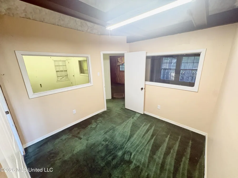 830 Lakeview Drive Grenada, MS 38901