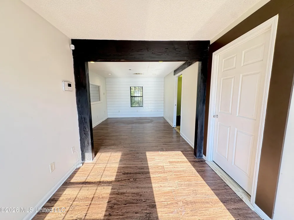 830 Lakeview Drive Grenada, MS 38901