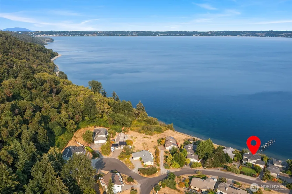 25764 Gold Beach Drive SW Vashon, WA 98070