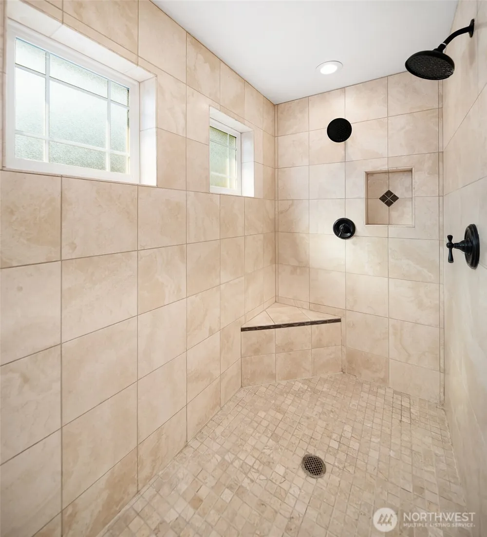 25764 Gold Beach Drive SW Vashon, WA 98070