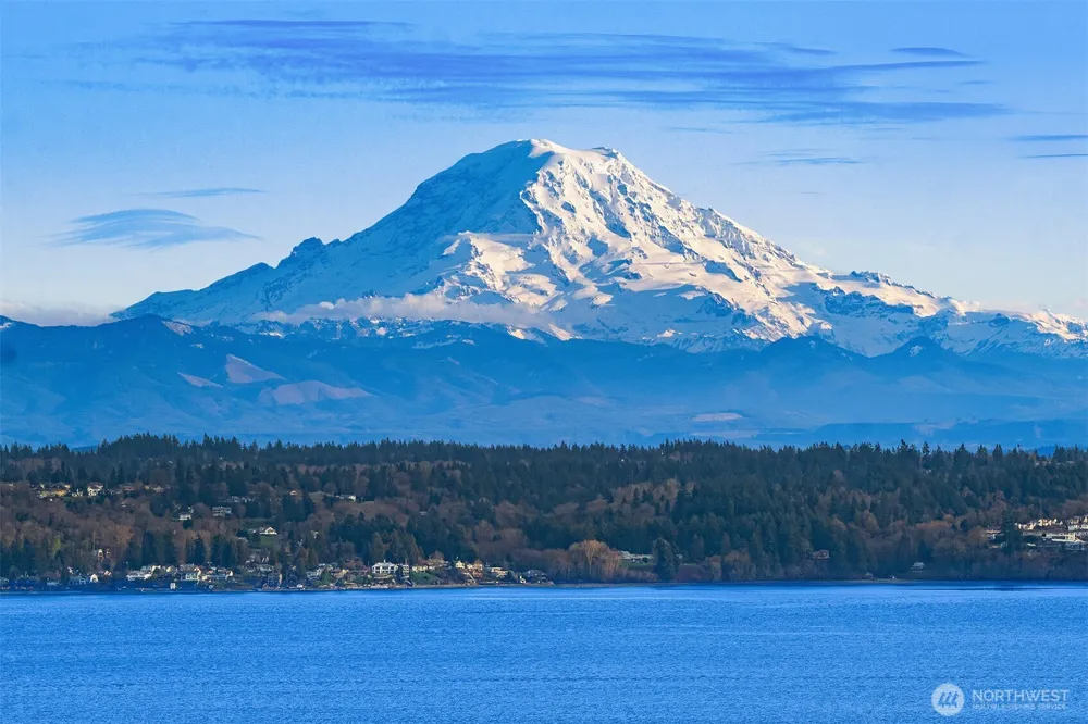 25764 Gold Beach Drive SW Vashon, WA 98070