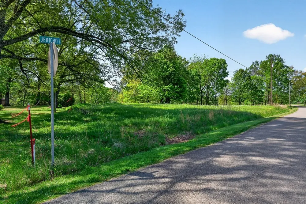 515 Jericho Rd Quebeck, TN 38579