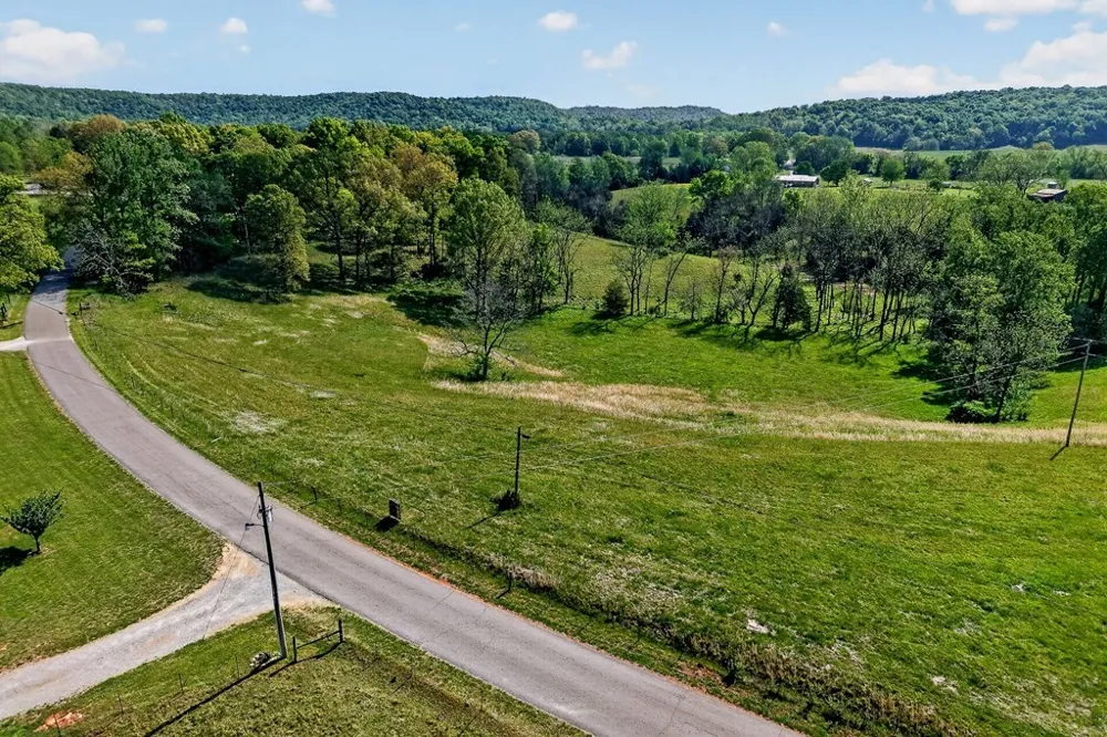 515 Jericho Rd Quebeck, TN 38579