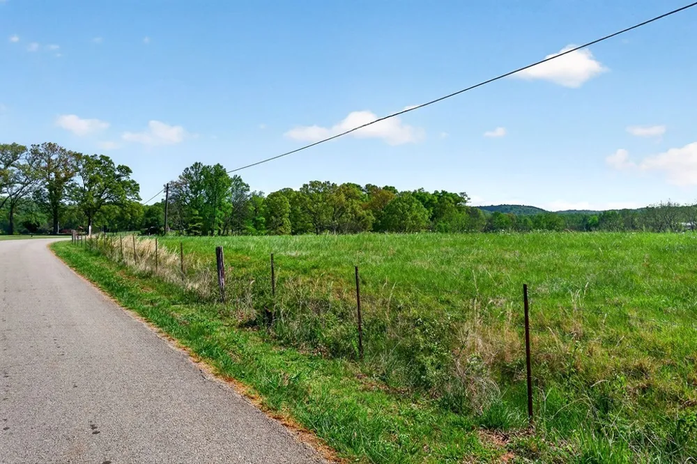 515 Jericho Rd Quebeck, TN 38579