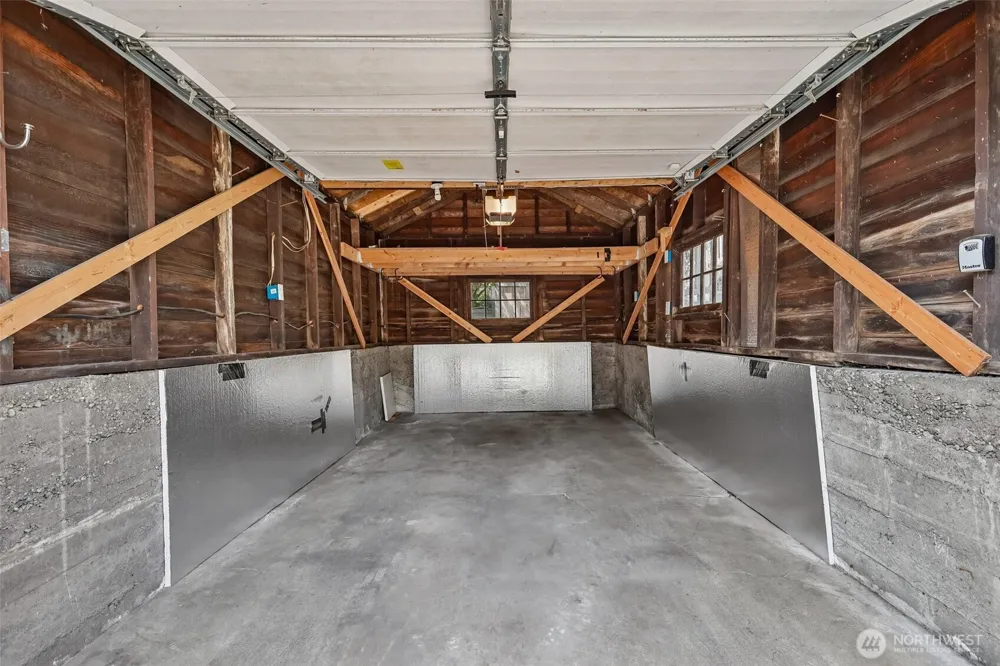 5248 17th Avenue NE Seattle, WA 98105