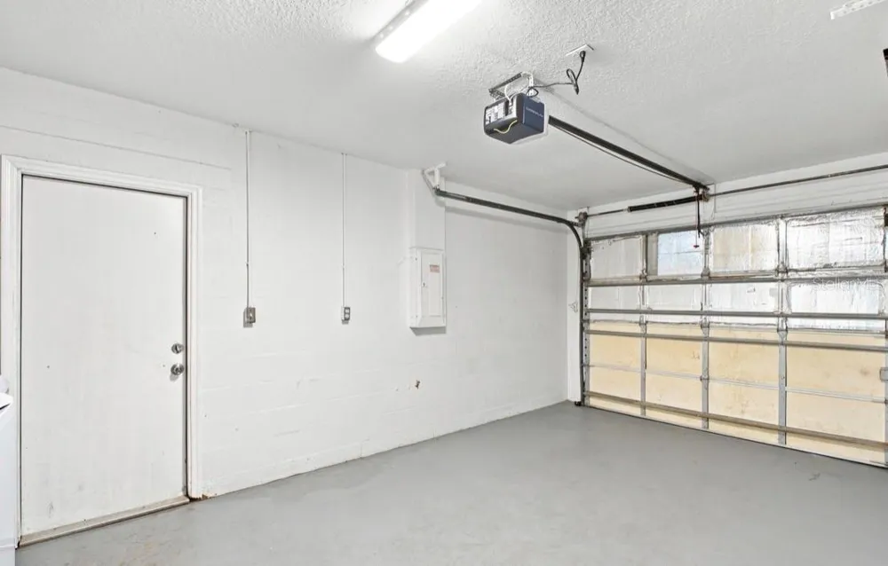 5717 E 11TH STREET E Bradenton, FL 34203