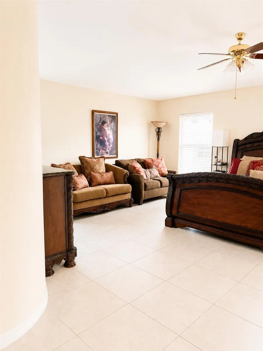 9708 WHITE BARN WAY Riverview, FL 33569