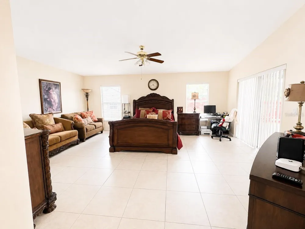 9708 WHITE BARN WAY Riverview, FL 33569