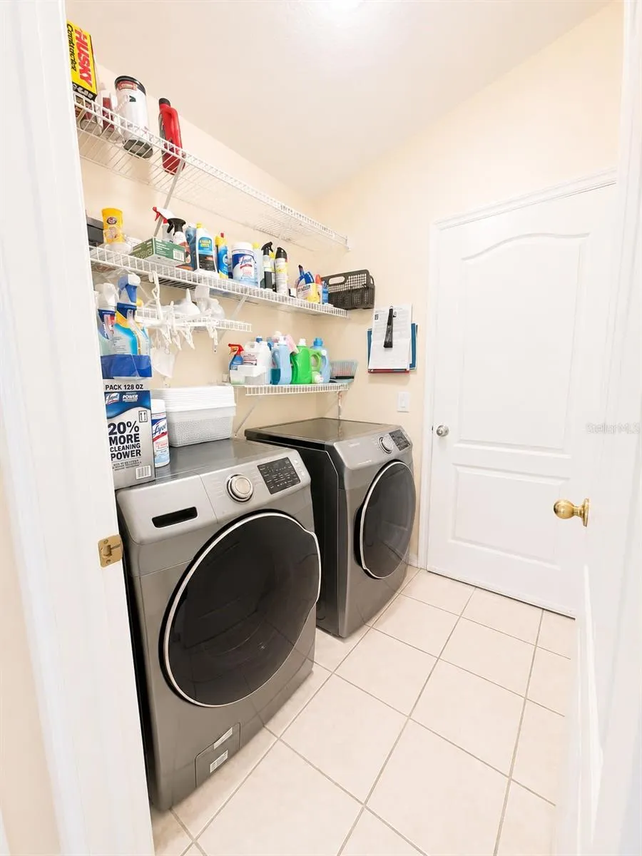 9708 WHITE BARN WAY Riverview, FL 33569