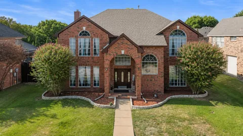 2504 Hackberry Place