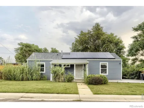 1735 W Burlington Place