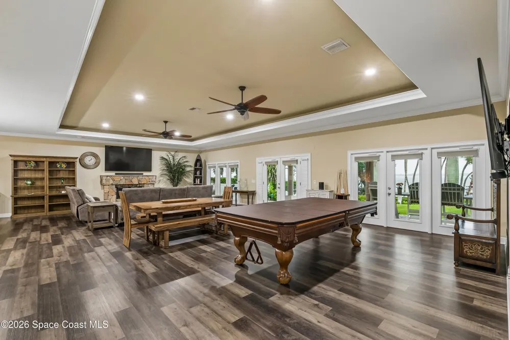 949 Indian River Drive Cocoa, FL 32922