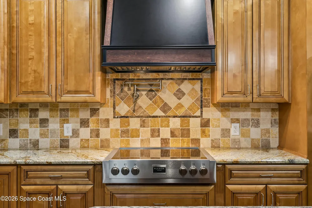 949 Indian River Drive Cocoa, FL 32922