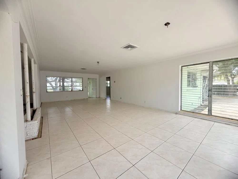 1281 MORSE BOULEVARD Singer Island, FL 33404