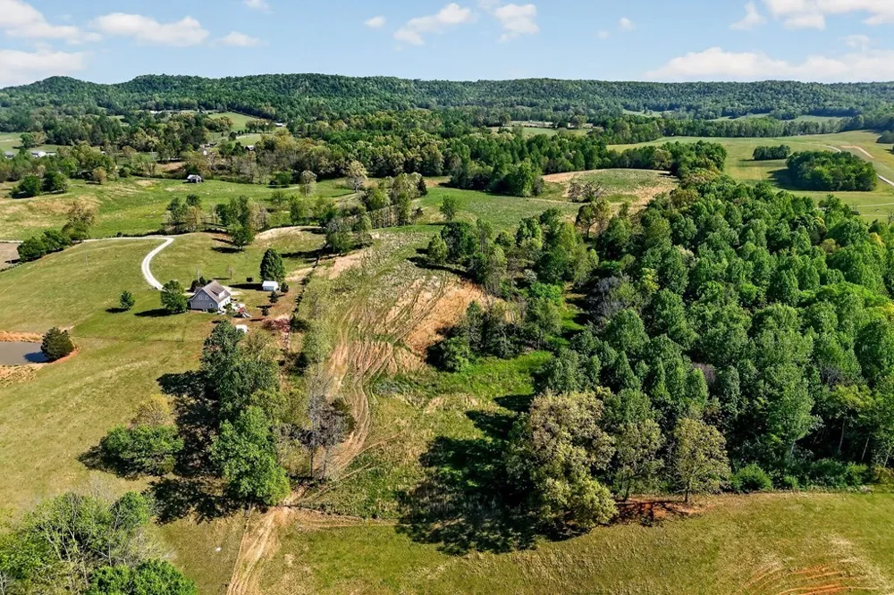 515 Jericho Rd Quebeck, TN 38579