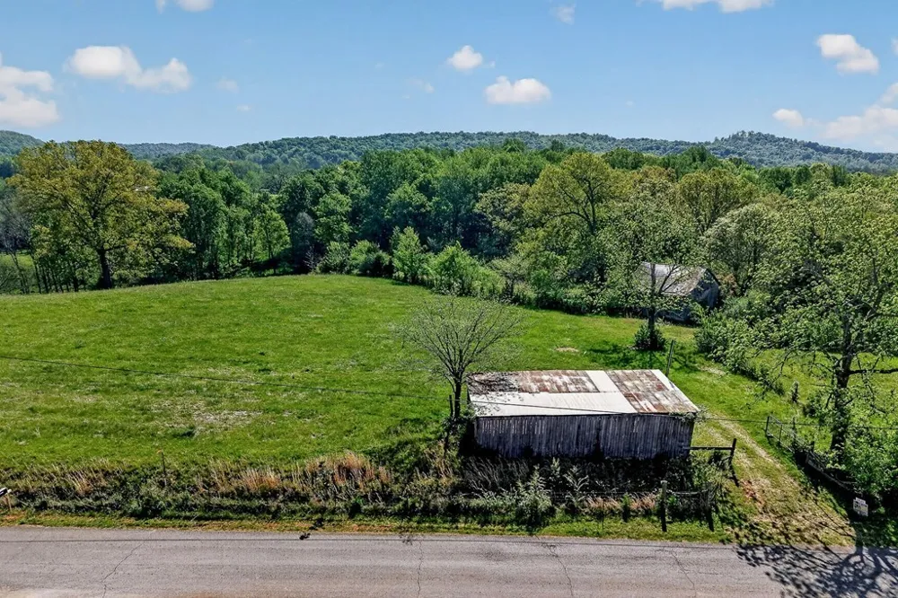 515 Jericho Rd Quebeck, TN 38579