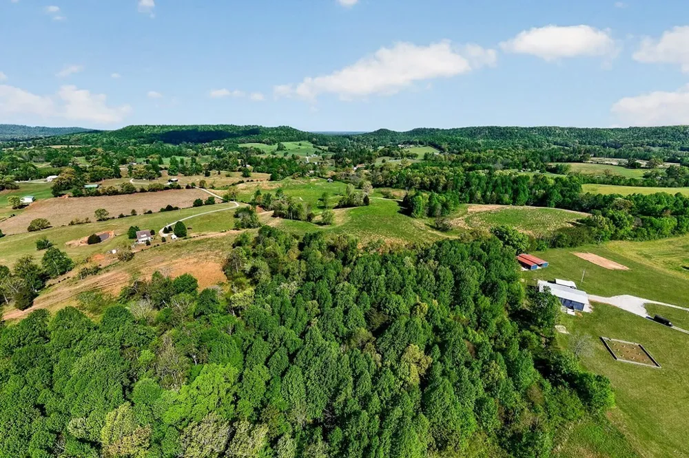 515 Jericho Rd Quebeck, TN 38579