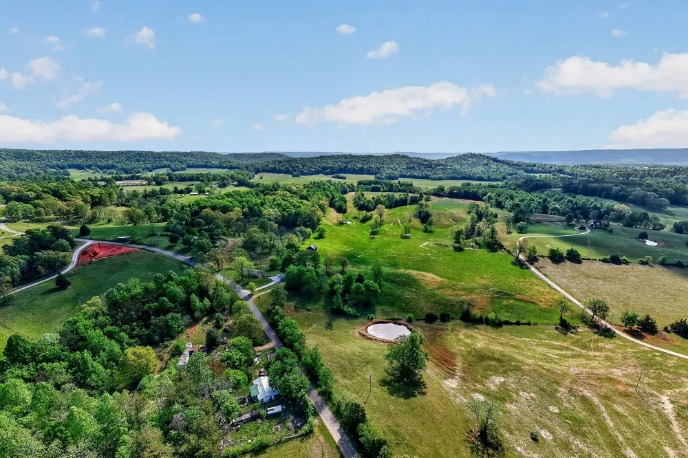 515 Jericho Rd Quebeck, TN 38579