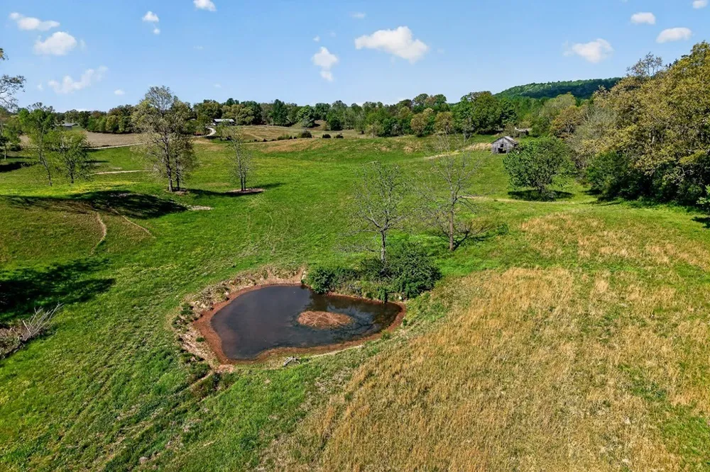 515 Jericho Rd Quebeck, TN 38579