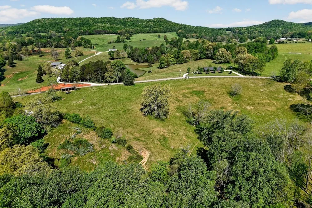 515 Jericho Rd Quebeck, TN 38579